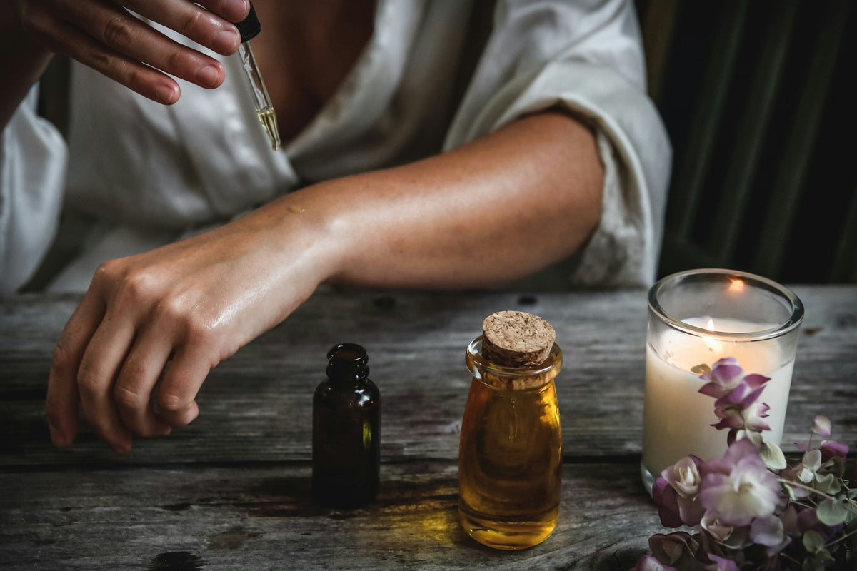 The Power of Scent: How Aromatherapy Traditions Have Shaped Skincare