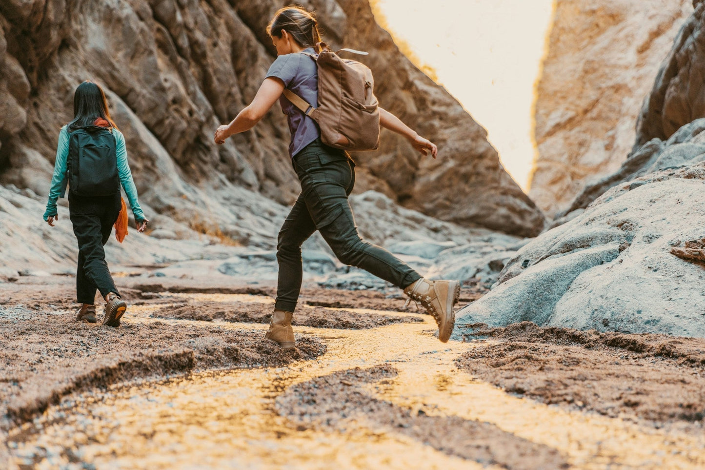What Should Be in Your Natural Skincare Toolkit for Outdoor Living?